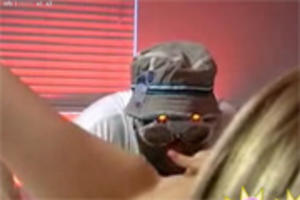 Haar kut spuit als een een waterval